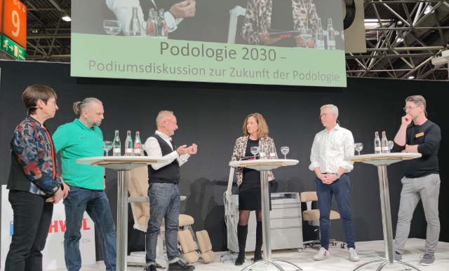 Podiumsdiskussion „Podologie 2030 – wie sieht die Zukunft der Podologie aus?“